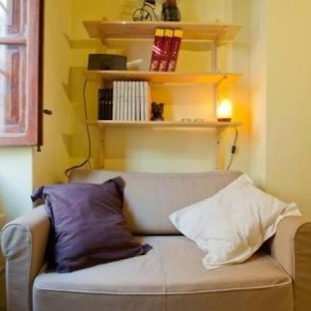 Apartament In Historic Center Valensiya Dış mekan fotoğraf